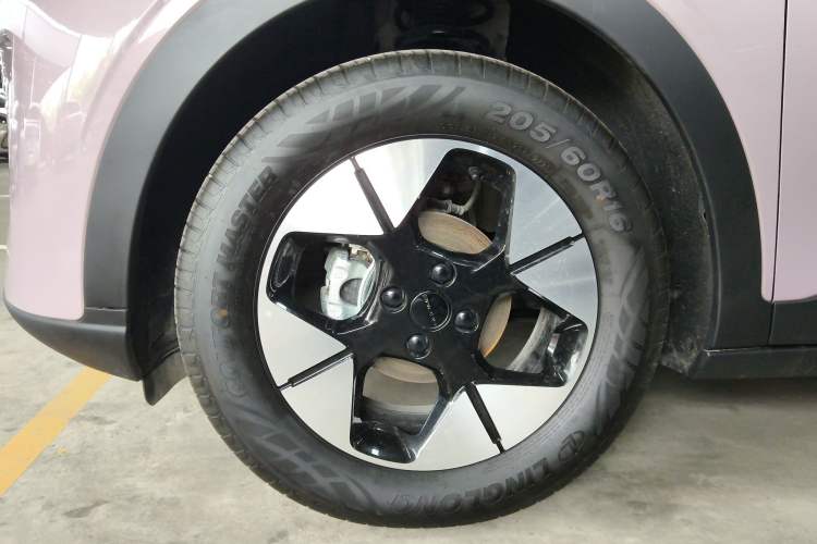 Used Geely Galaxy Geome 2025 310km Dream Edition Left Front Wheel Hub