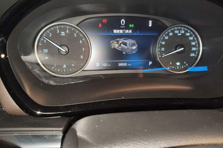 Used Buick GL8 2023 Land Executive Class Comfort Model
