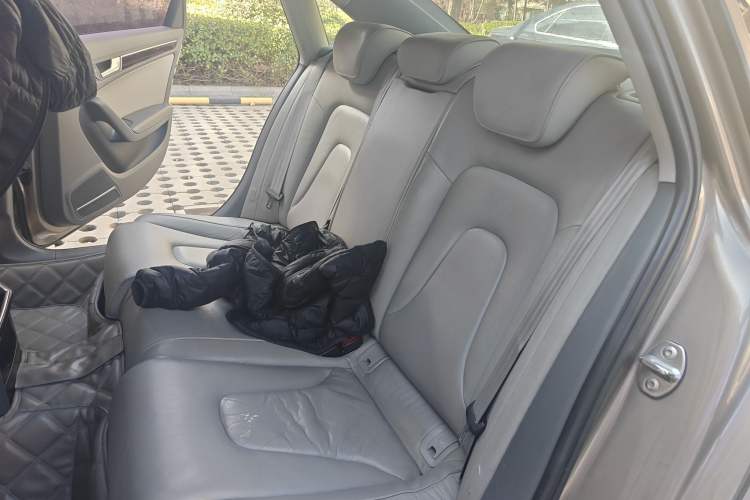 Used Audi A4L 2013 35 TFSI Automatic Comfort Model
