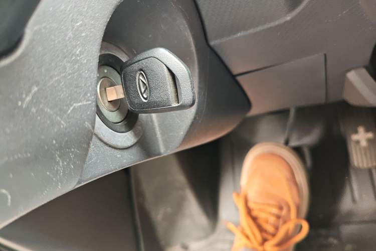 Used Chery QQ QQ Ice Cream 2022 170km Sundae Phosphate Lithium-Ion
