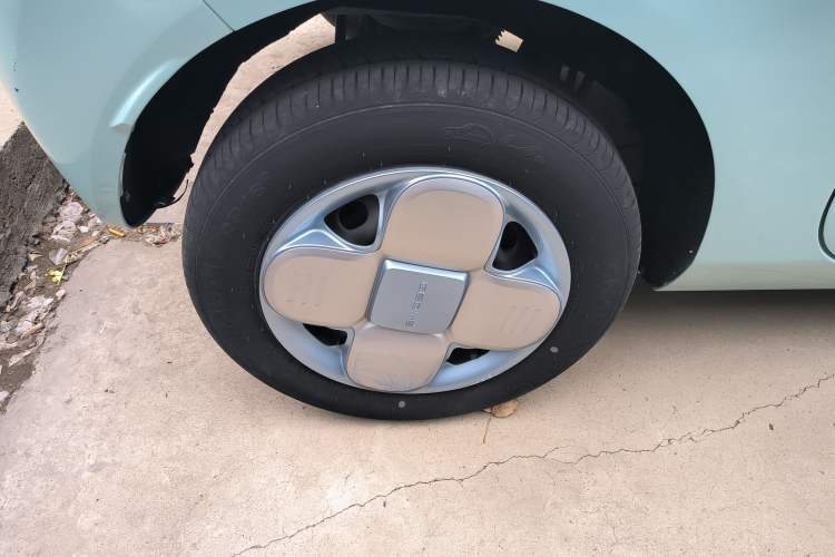 Used Geely Galaxy Panda 2023 Panda Mini 200km Endurance Bear
