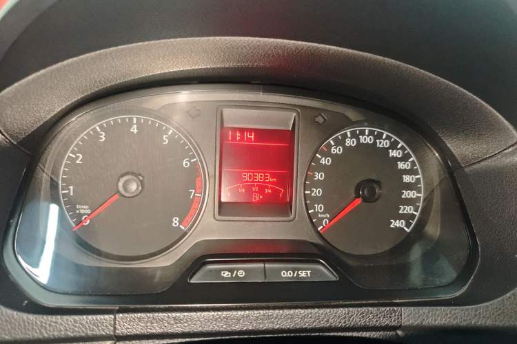 Used Volkswagen Jetta 2015 Zhuihui Edition 1.4L Manual Fashion Model Instrument Cluster