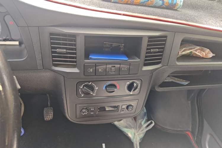 Used Wuling Zhiguang 2020 1.2L Practical Model China VI LSI