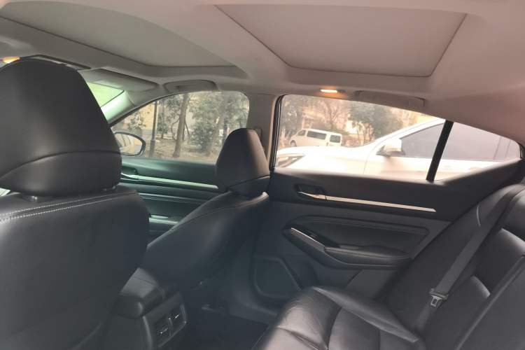 Used Nissan Teana 2021 2.0L XL Comfort Edition Headliner