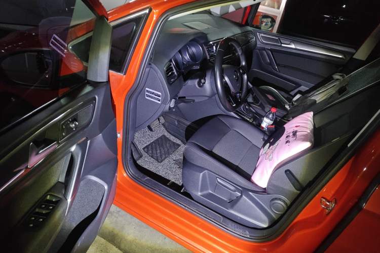 Used Volkswagen Golf Sportsvan 2016 230TSI Automatic Trend Edition
