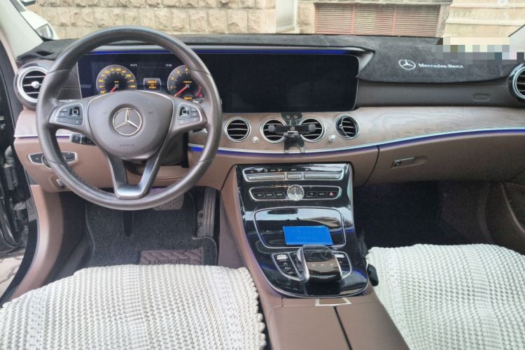 Used Mercedes-Benz E-Class 2017 E 200 L 4MATIC Center Console