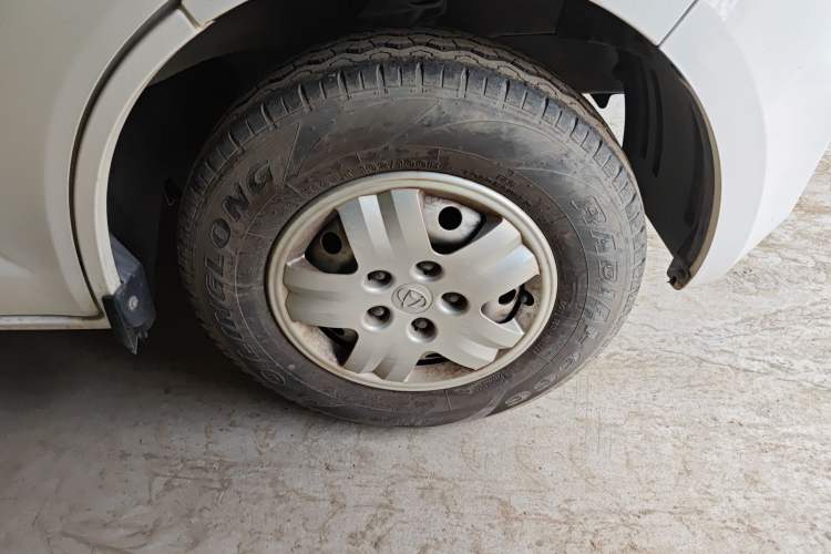 Used CHANGAN KAICHENG Ruixing M80 2019 1.5L Comfort Version 2-Seater Single-Steaming Air-Conditioned China VI Standard Flat Roof Side-Hinged Doors – DAM15KR Right Front Wheel Hub