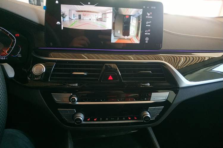 Used BMW 5 Series 2022 Restyled 525Li Luxury Package
