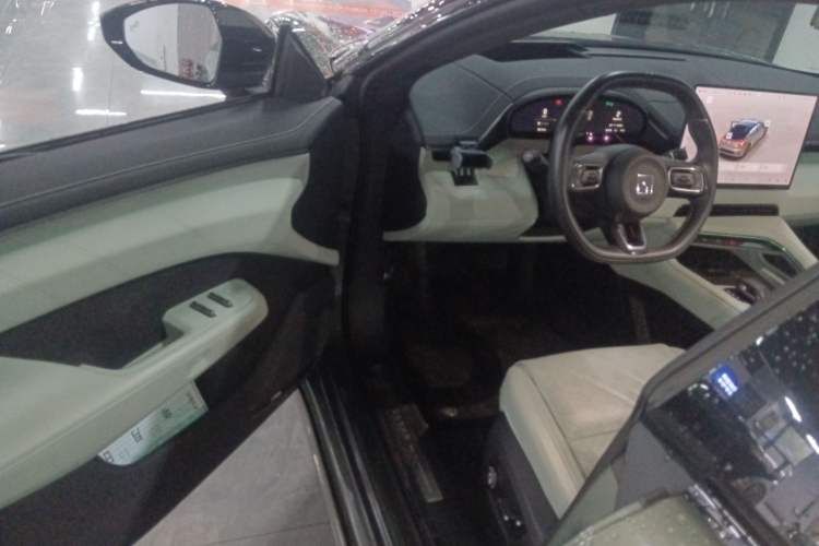 Used Zeekr 001 2024 WE Edition 95 kWh All-Wheel Drive Driver Seat