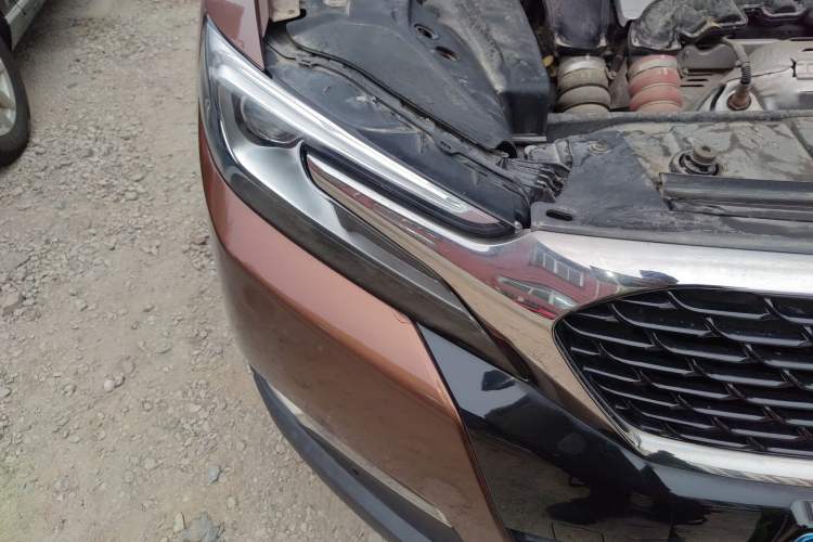 Used DS 6 2016 1.6T Luxury Edition THP160
