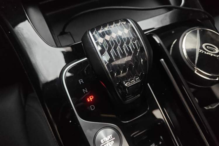 Used GAC Trumpchi M8 2024 Master Series 400T Prestige Edition Gear Lever