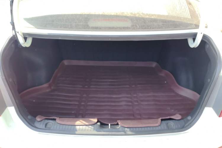 Used Kia K2 2015 Sedan 1.4L Automatic GLS
