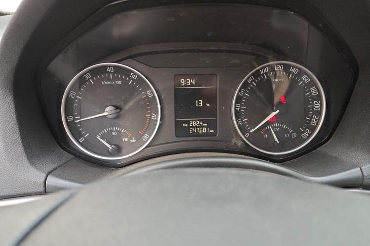 Used Skoda Octavia 2012 1.6L Manual Yijie Edition