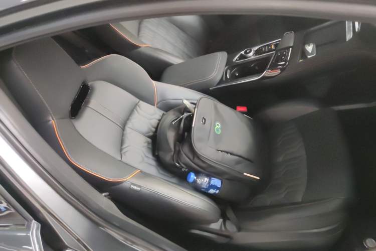 Used CHANGAN UNI-T 2022 1.5T Prestige Version
