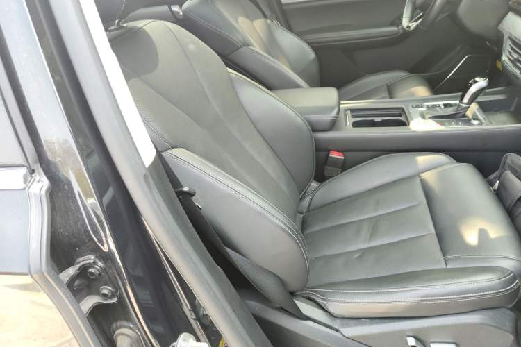 Used BYD Tang 2019 2.0T Automatic SmartConnect Luxury 7-Seater China VI Standard