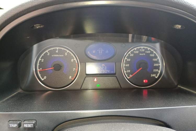 Used Geely Auto Classic Emgrand 2013 Sedan 1.5L Manual Elite Model Instrument Cluster