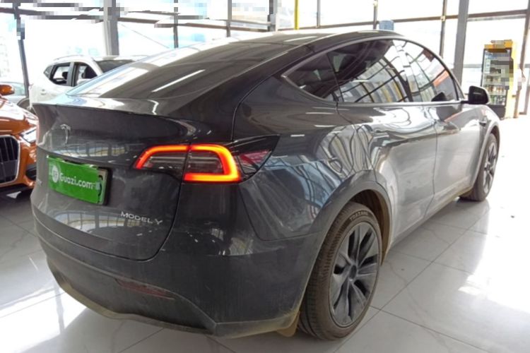 Used Tesla Model Y 2024 Rear-Wheel-Drive Version
