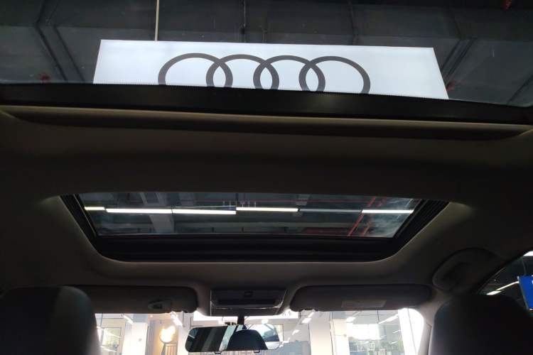 Used Nissan Teana 2019 2.0L XL Comfort Edition Headliner