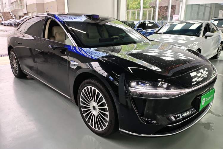 Used Hima Stelato S9 2025 Extended-Range Ultra Front Right 45 Deg