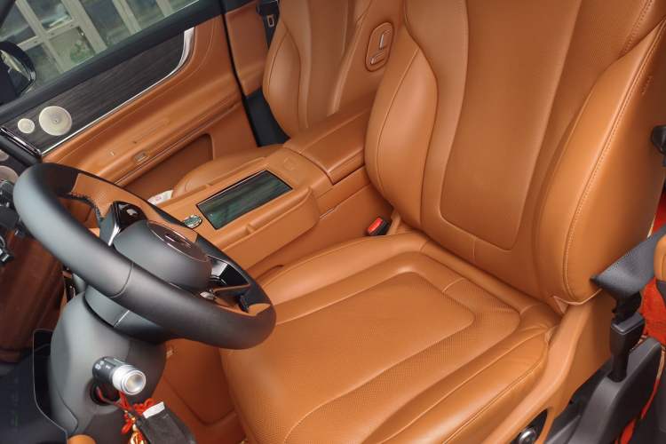 Used Hima AITO M9 2024 Range-Extended Ultra Version 42 kWh 6-Seater Model
