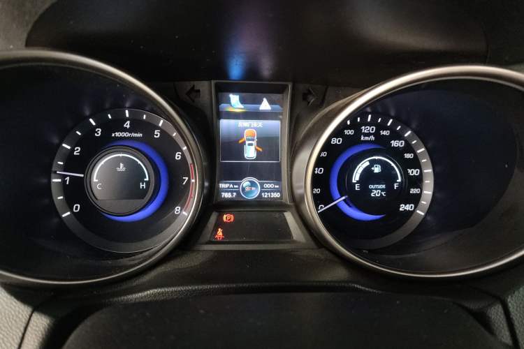 Used CHANGAN CS75 2014 2.0L Manual Luxury Version China V Standard
