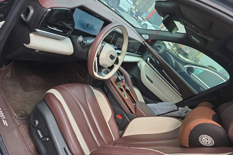 Used Geely Auto Monjaro L 2024 2.0TD High-Power Automatic Two-Wheel Drive Skyline Edition
