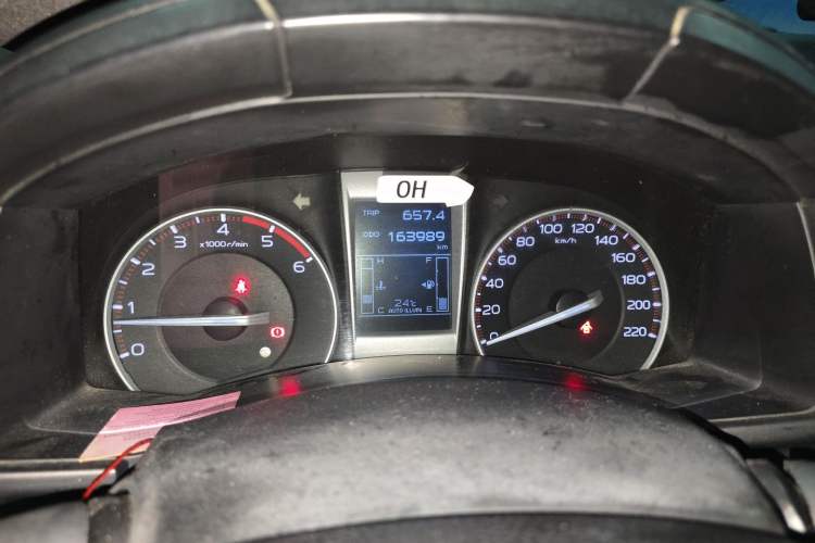 Used Isuzu D-MAX 2015 2.5T Two-Wheel Drive Manual Base Version 4JK1
