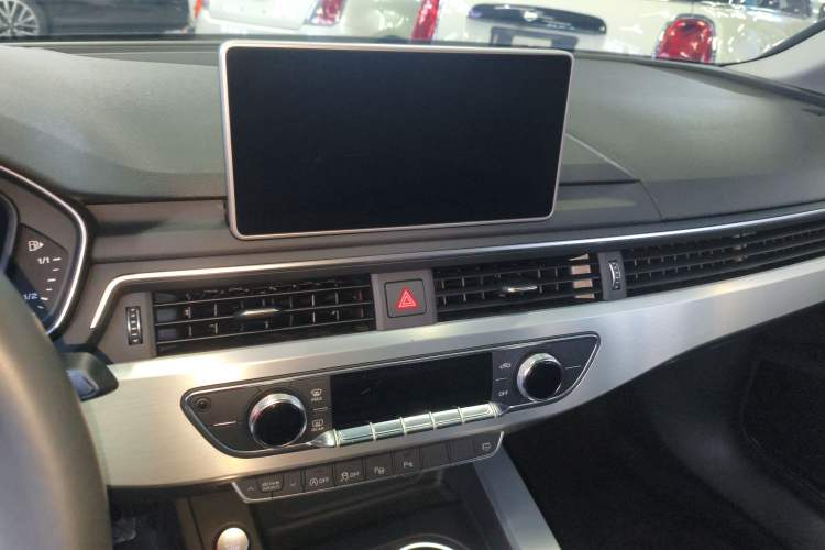 Used Audi A4L 2019 40 TFSI Fashion Version China V