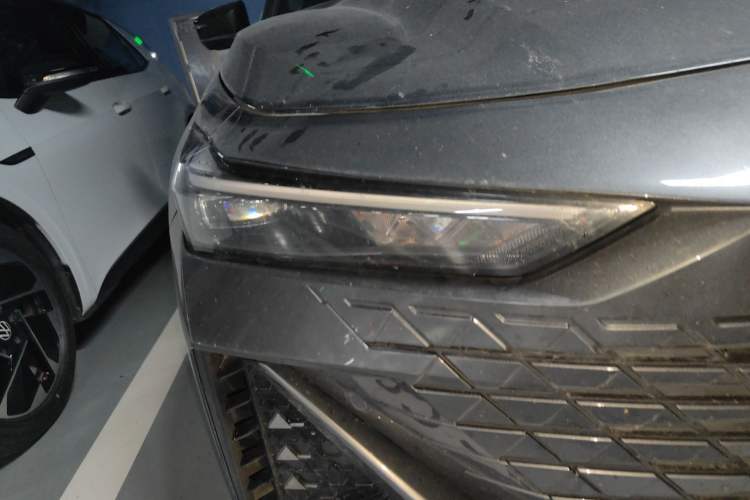 Used CHANGAN UNI-V 2023 1.5T Prestige Model
