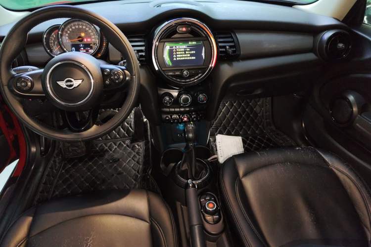 Used MINI 2014 1.5T COOPER Fun
