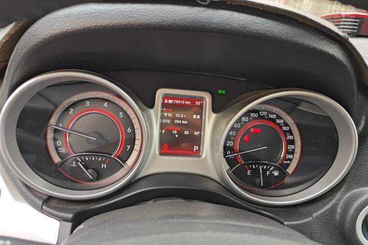 Used Dodge Journey 2013 2.4L Two-Wheel Drive Luxury Version Instrument Cluster