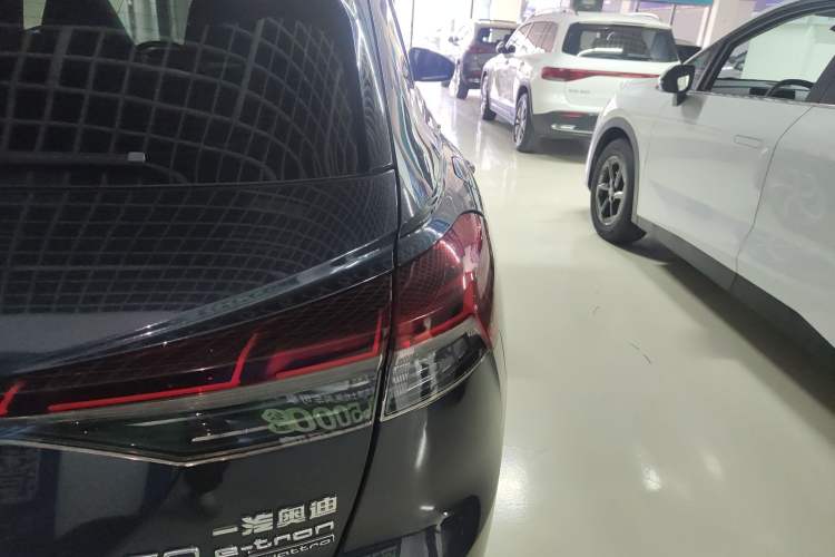 Used Audi Q4 e-tron 2022 50 e-tron quattro Visionary Edition Right Rear Taillight