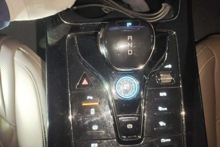 Used BYD Han 2024 EV Glory Edition 506KM Front-Wheel-Drive Premium Model