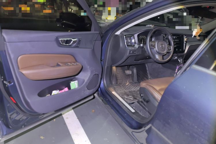 Used Volvo XC60 2020 T5 4x4 Zhiyi Luxury Edition