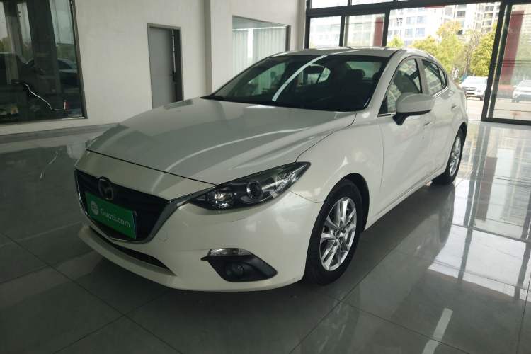 Used Mazda 3 Axela 2014 Sedan 1.5L Automatic Luxury Model