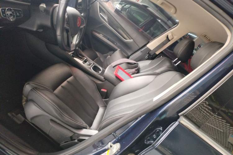 Used BYD Song MAX 2017 1.5T Automatic Smart Connect Luxury 7-Seater
