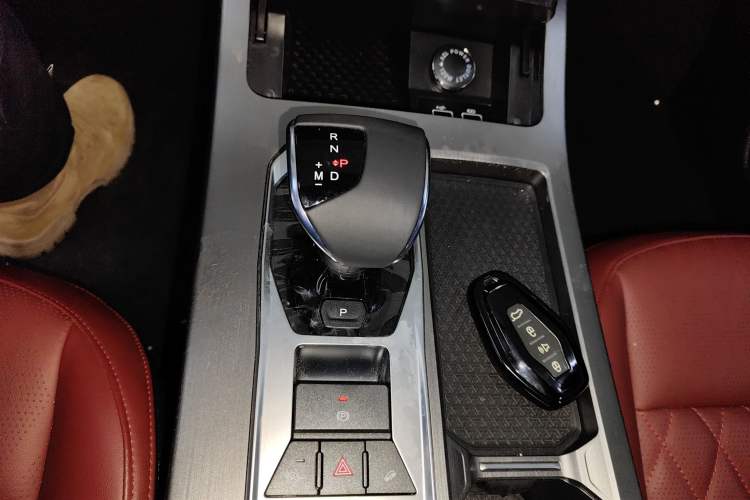 Used JETOUR X70 PLUS 2024 Champion Edition 1.5T DCT Champion PRO 5-Seater Gear Lever