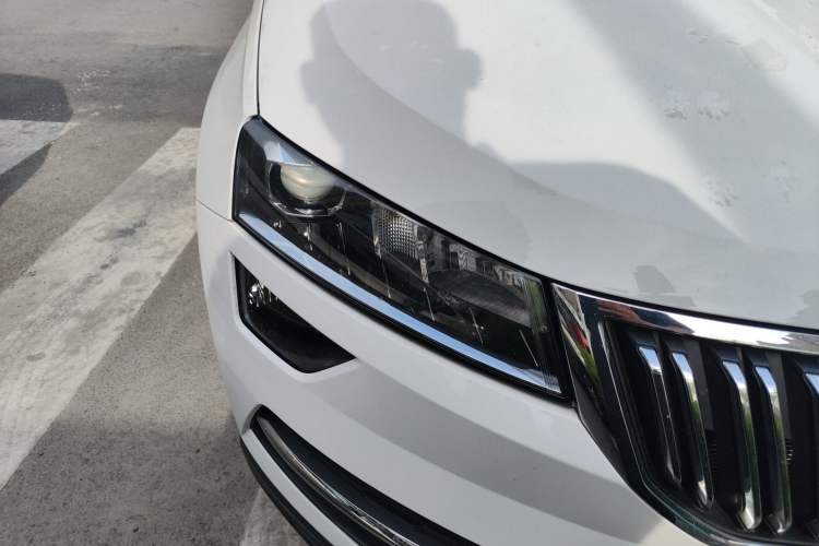 Used Skoda Karoq 2019 TSI280 Smart Drive Elite Edition China V Standard Right Front Headlight