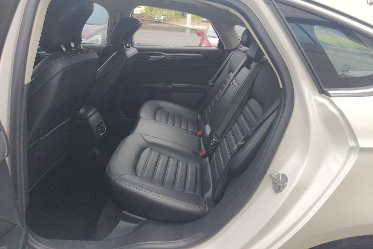 Used Ford Mondeo 2020 EcoBoost 180 Stylish Model Left Rear Seat
