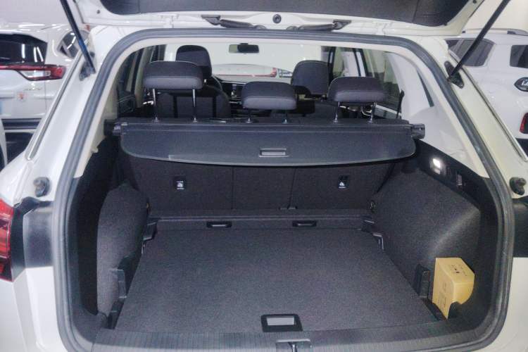 Used Volkswagen Tayron 2019 330TSI Two-Wheel Drive Luxury Model China VI Standard