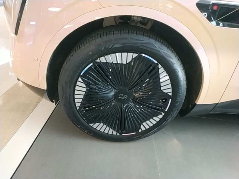 Used Avatr 11 2024 630 Rear-Wheel Drive Edition with Three Lasers — 22