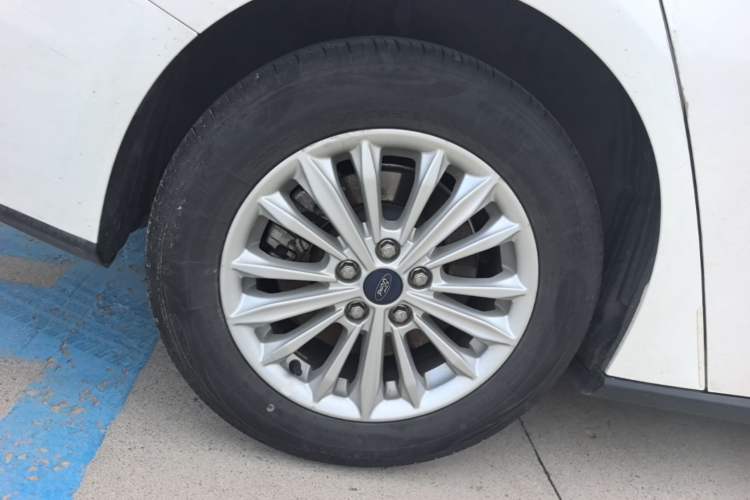 Used Ford Focus 2019 Sedan EcoBoost 180 Automatic Trend Edition