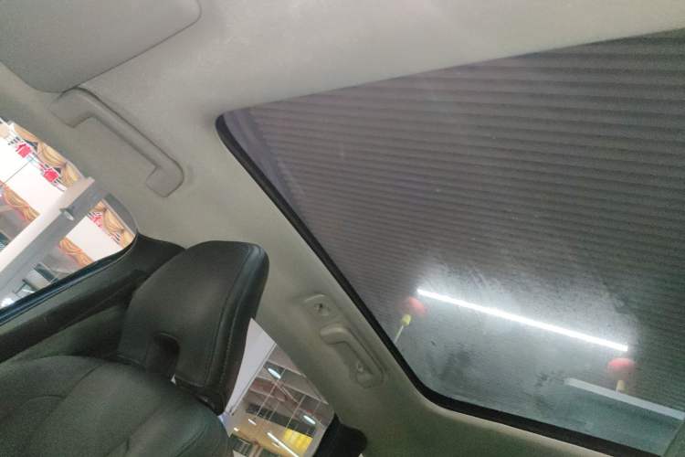 Used Volvo V40 2015 1.6T Zhiyi Edition
