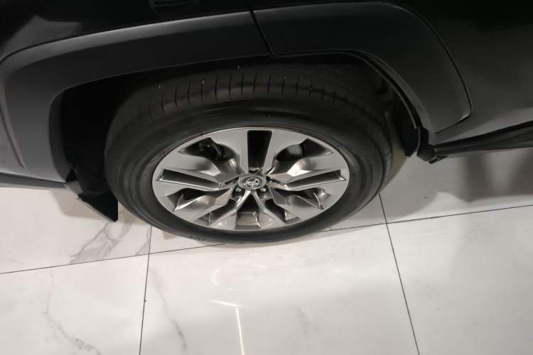 Used Toyota Wildlander 2023 2.0L CVT Two-Wheel Drive Leading Edition