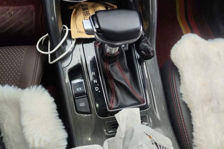 Used CHANGAN CS75 2017 Shangkui Edition 1.5T Automatic Fengyue Model
