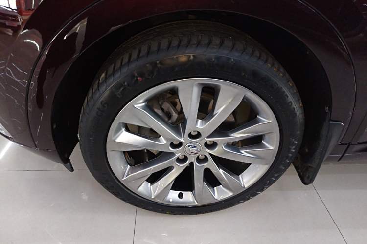 Used Buick Envision 2022 Encore Plus Avenir Avenir 5-Seater Edition Exterior 4