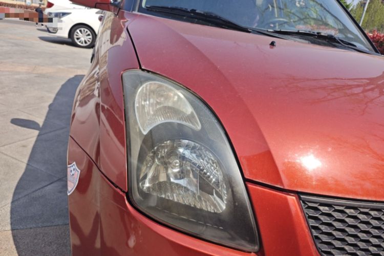 Used Suzuki Swift 2011 1.5L Automatic Sport Edition Right Front Headlight