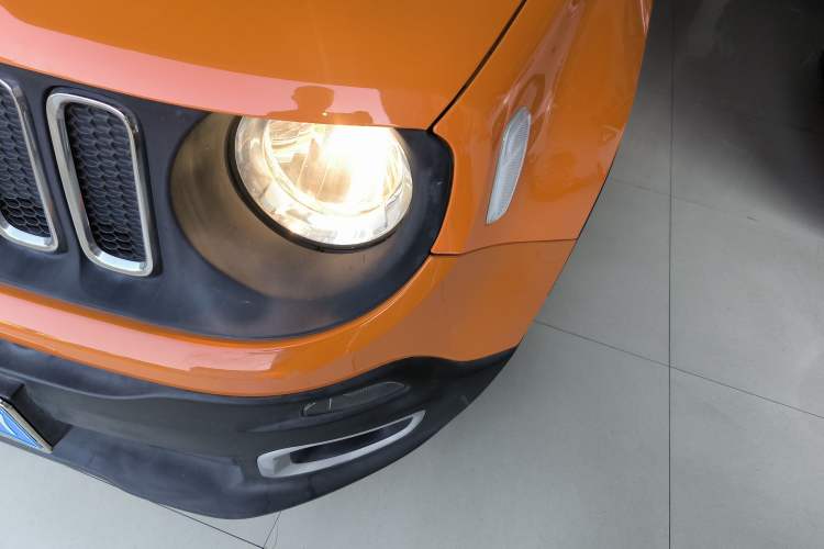 Used Jeep Renegade 2018 Connected Large Screen Version 180T Automatic High-Energy Edition