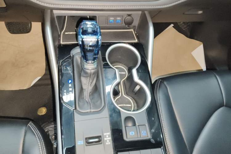 Used Toyota Crown Kluger 2021 2.5L HEV Two-Wheel Drive Entry Version
