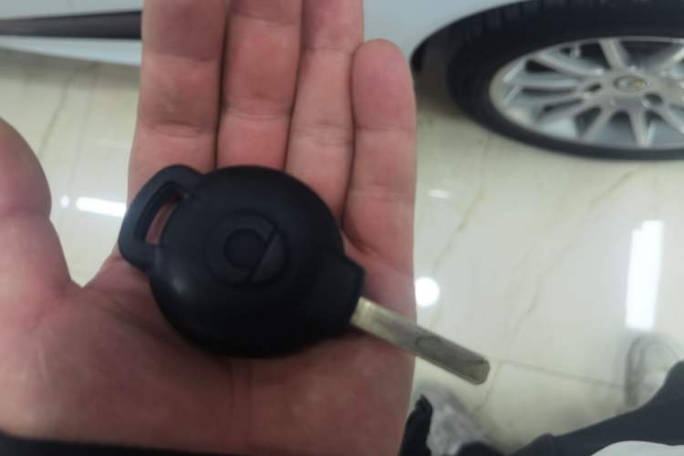 Used smart fortwo 2013 1.0 MHD Hardtop Chocolate Special Edition Vehicle Key